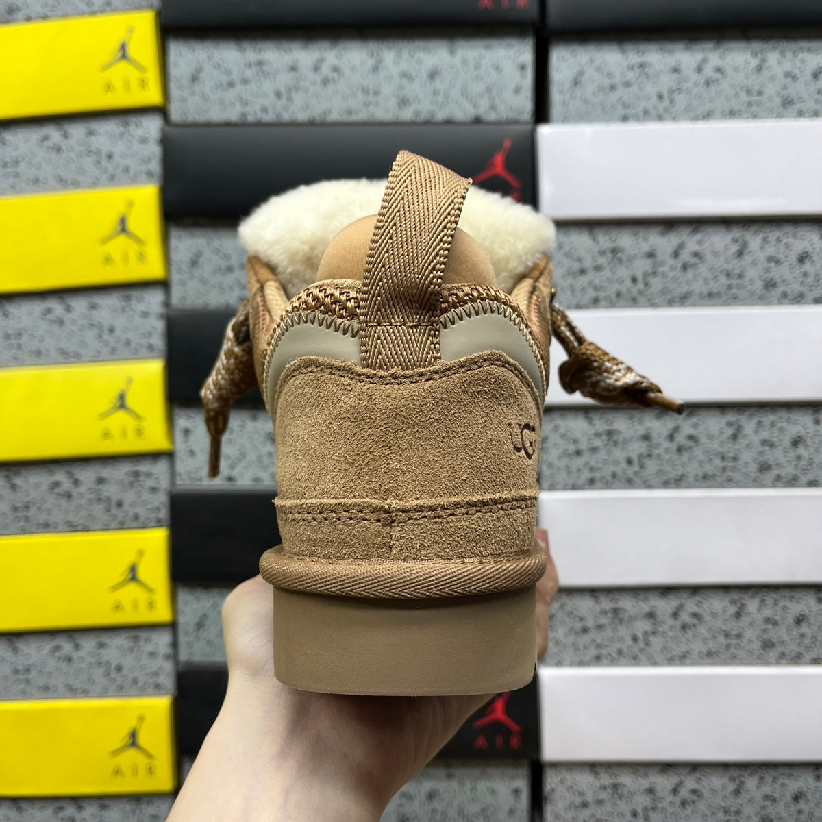UGG Lowmel Lace-Up Sneaker – Chestnut