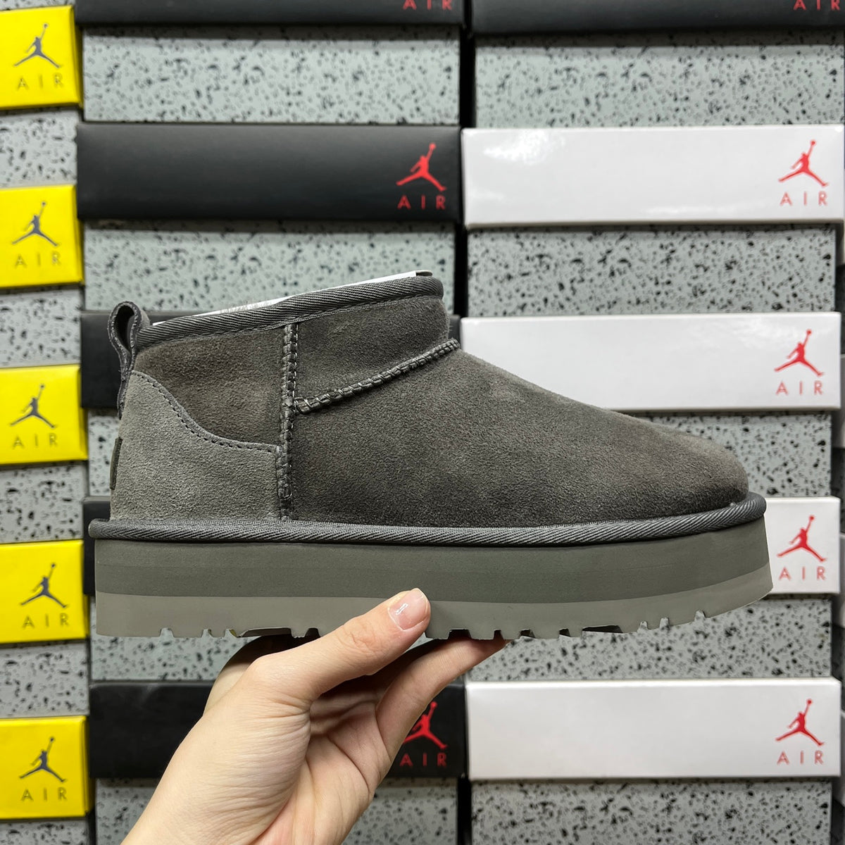 UGG Classic Ultra Mini Platform Boot – Grey