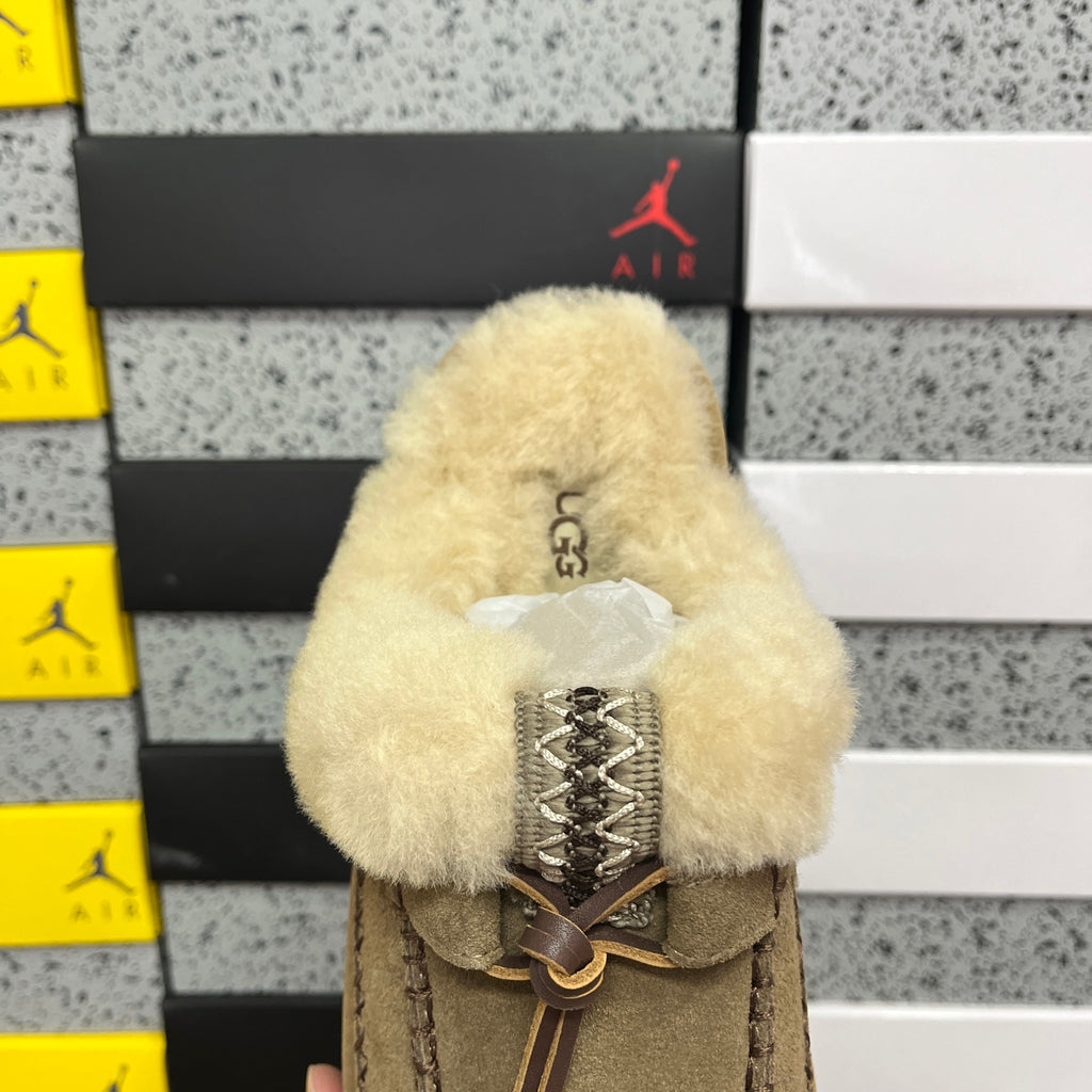UGG Alpine Short Boot – Walnut