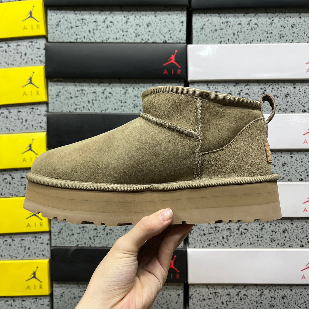 UGG Classic Ultra Mini Platform Boot – Antelope