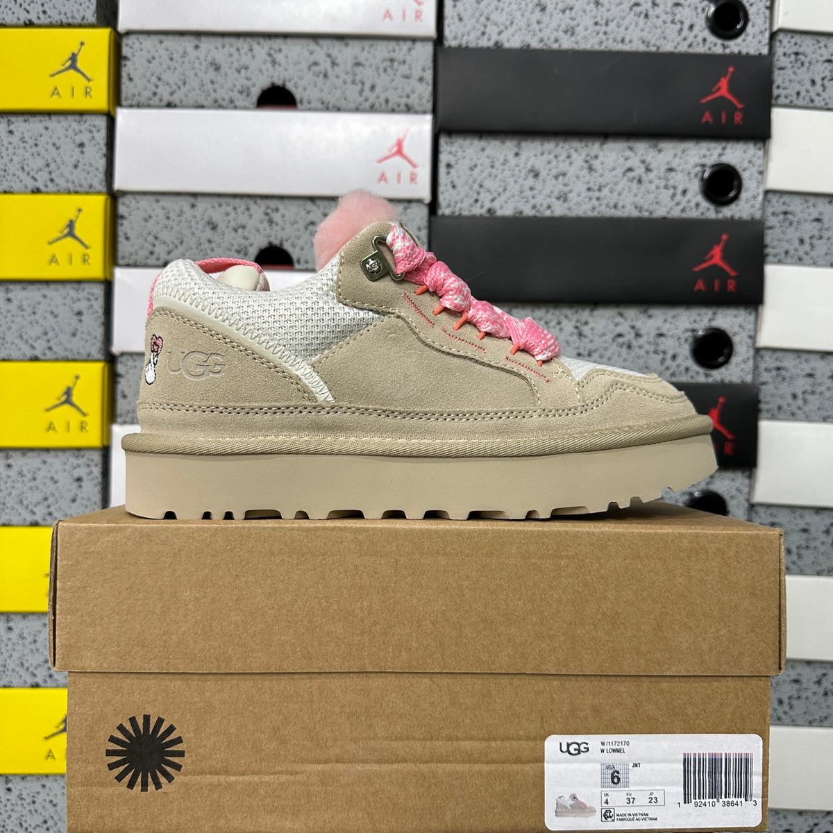UGG Lowmel Sneaker – Sand & Pink