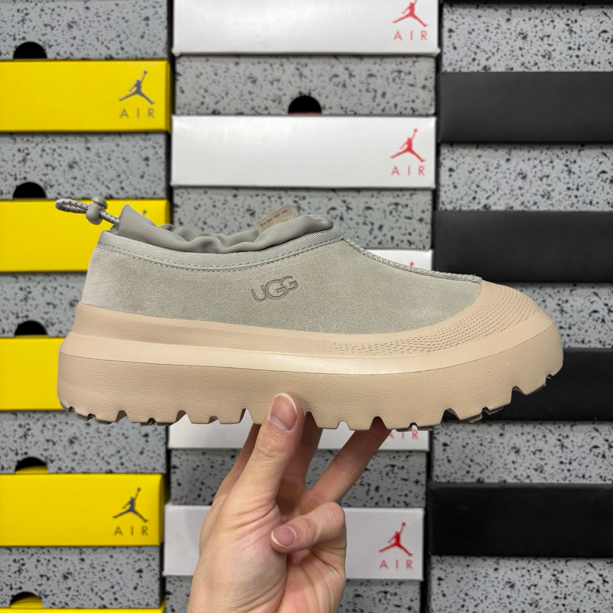 UGG Tasman Weather Hybrid – Grey & Cream