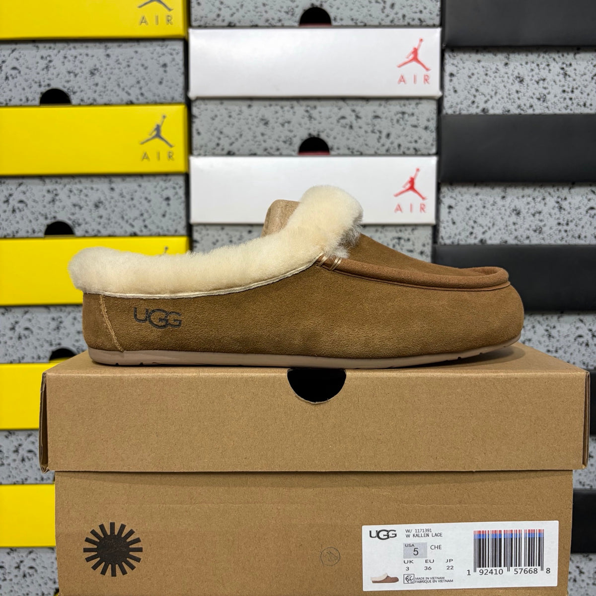 UGG Ansley Slipper – Chestnut