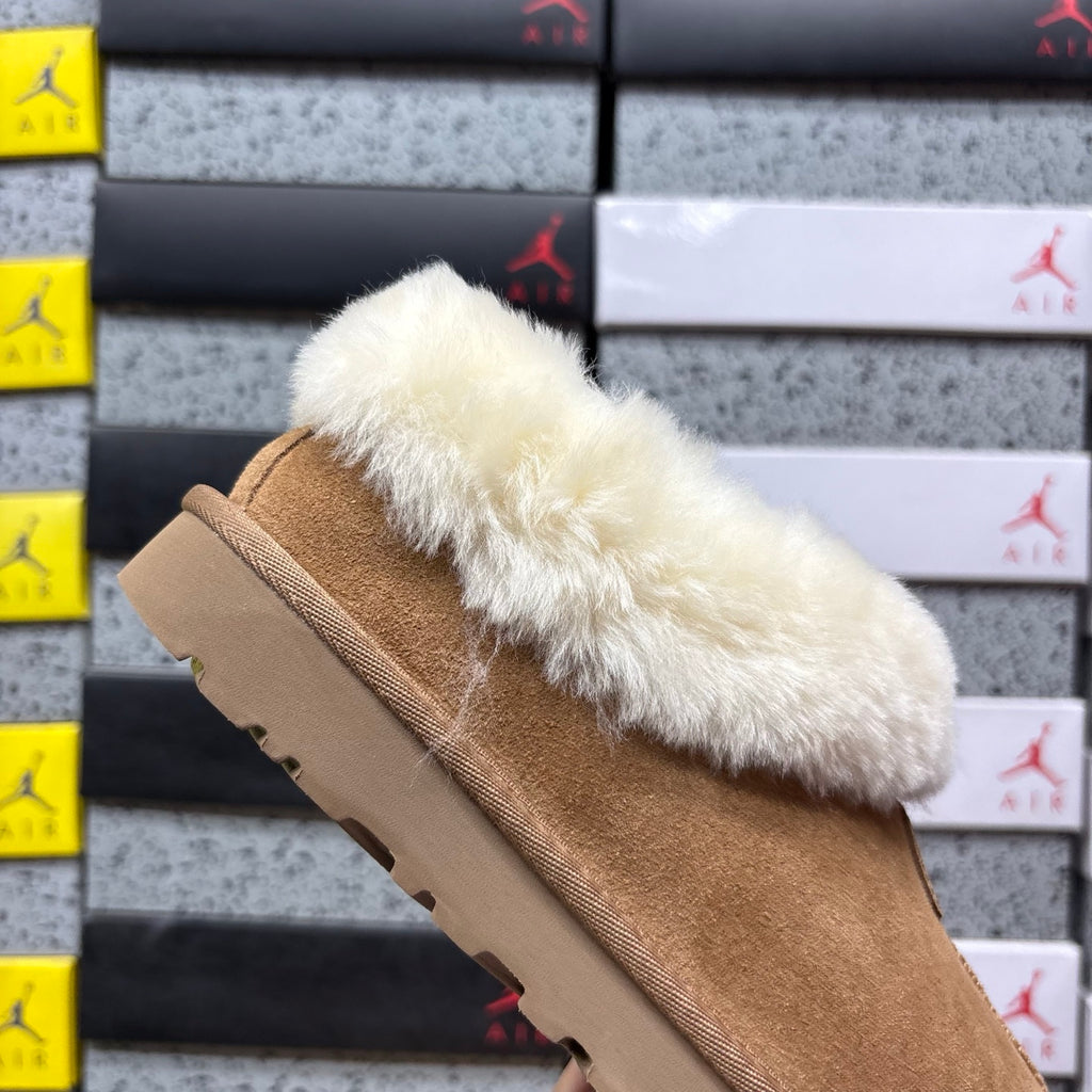 UGG Scuffette II Shearling Slipper – Chestnut