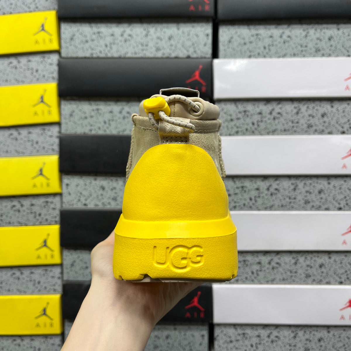 UGG Tasman Weather Hybrid – Sand/Yellow