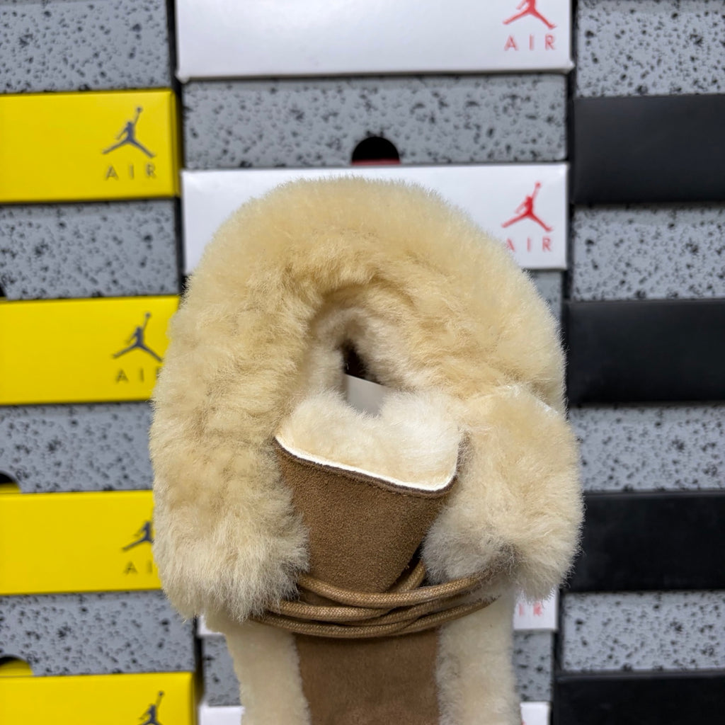 UGG Esmi Short Boot – Chestnut