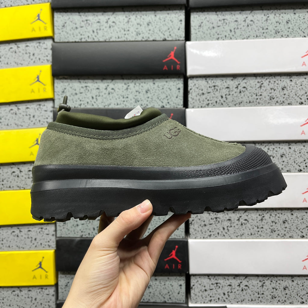 UGG Tasman Platform Mule – Army Green & Black