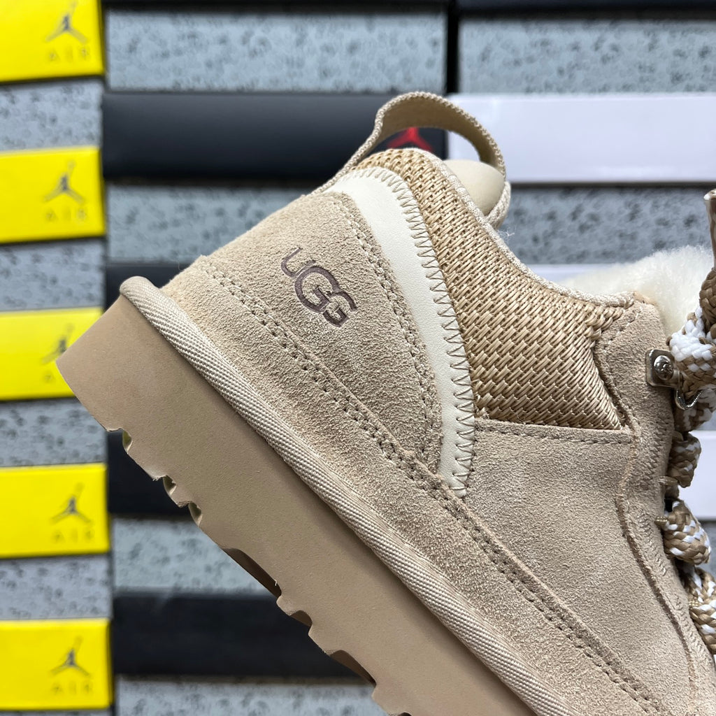UGG Lowmel Lace-Up Sneaker – Sand
