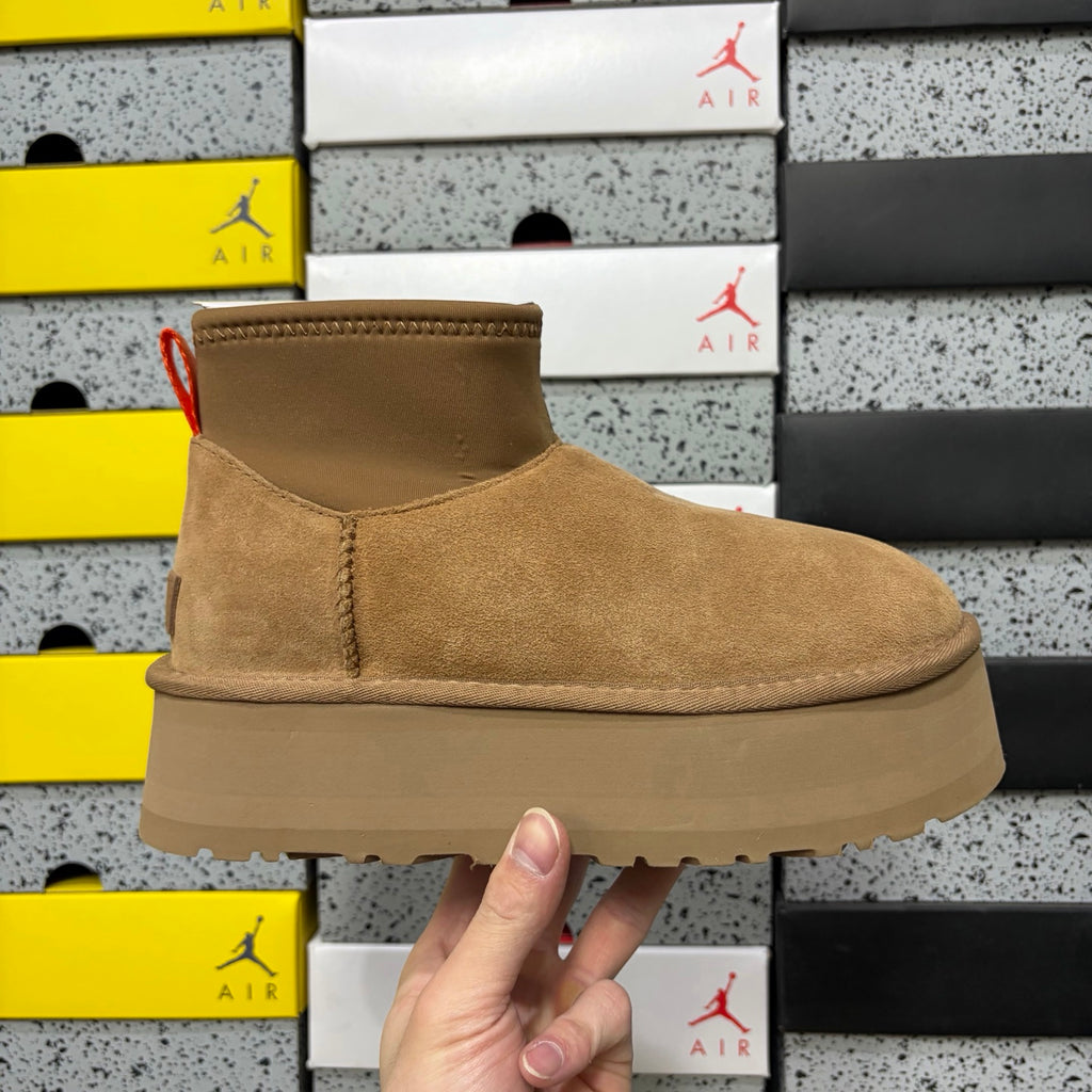UGG Classic Mini Dipper Boot – Chestnut
