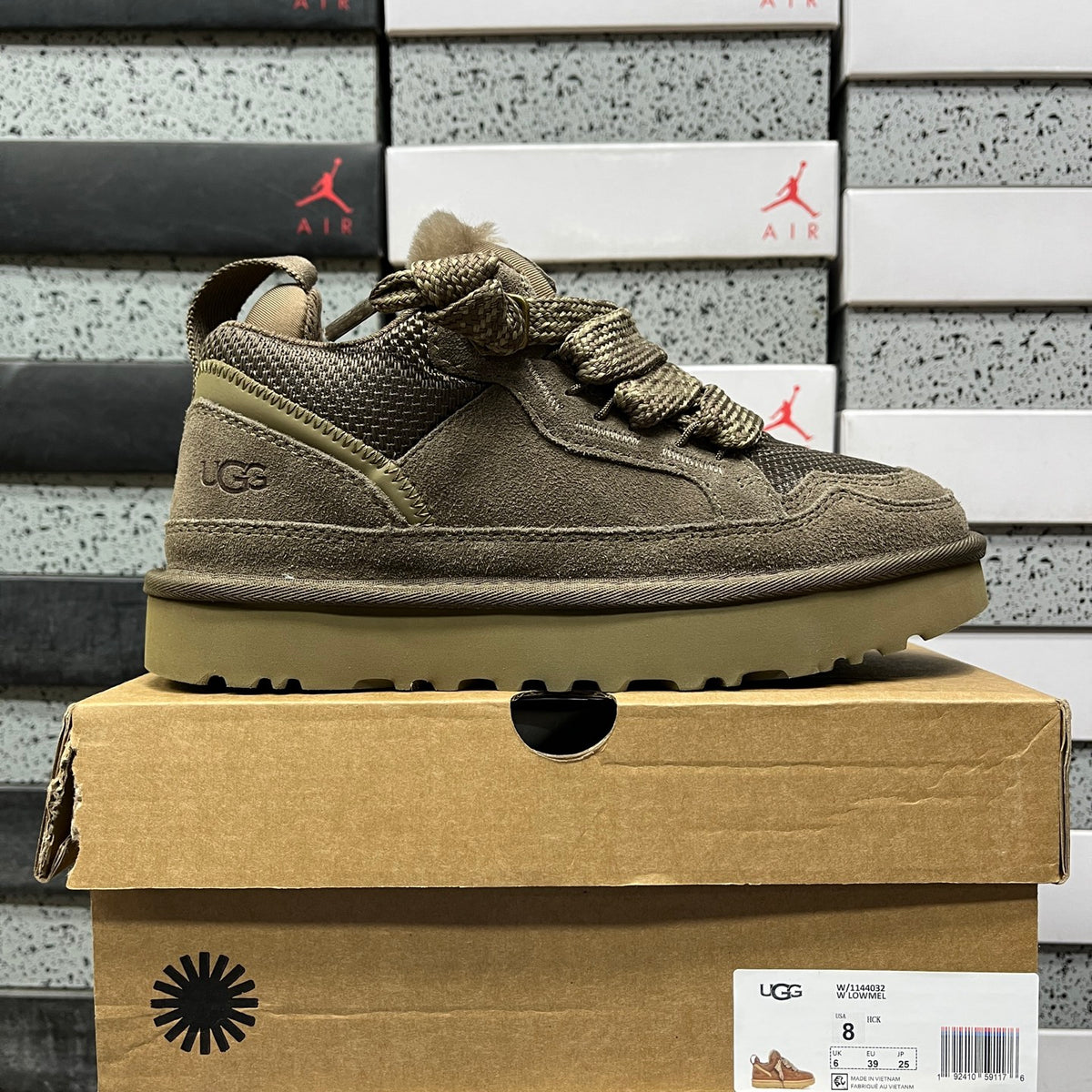 UGG Lowmel Lace-Up Sneaker – Smoky Brown