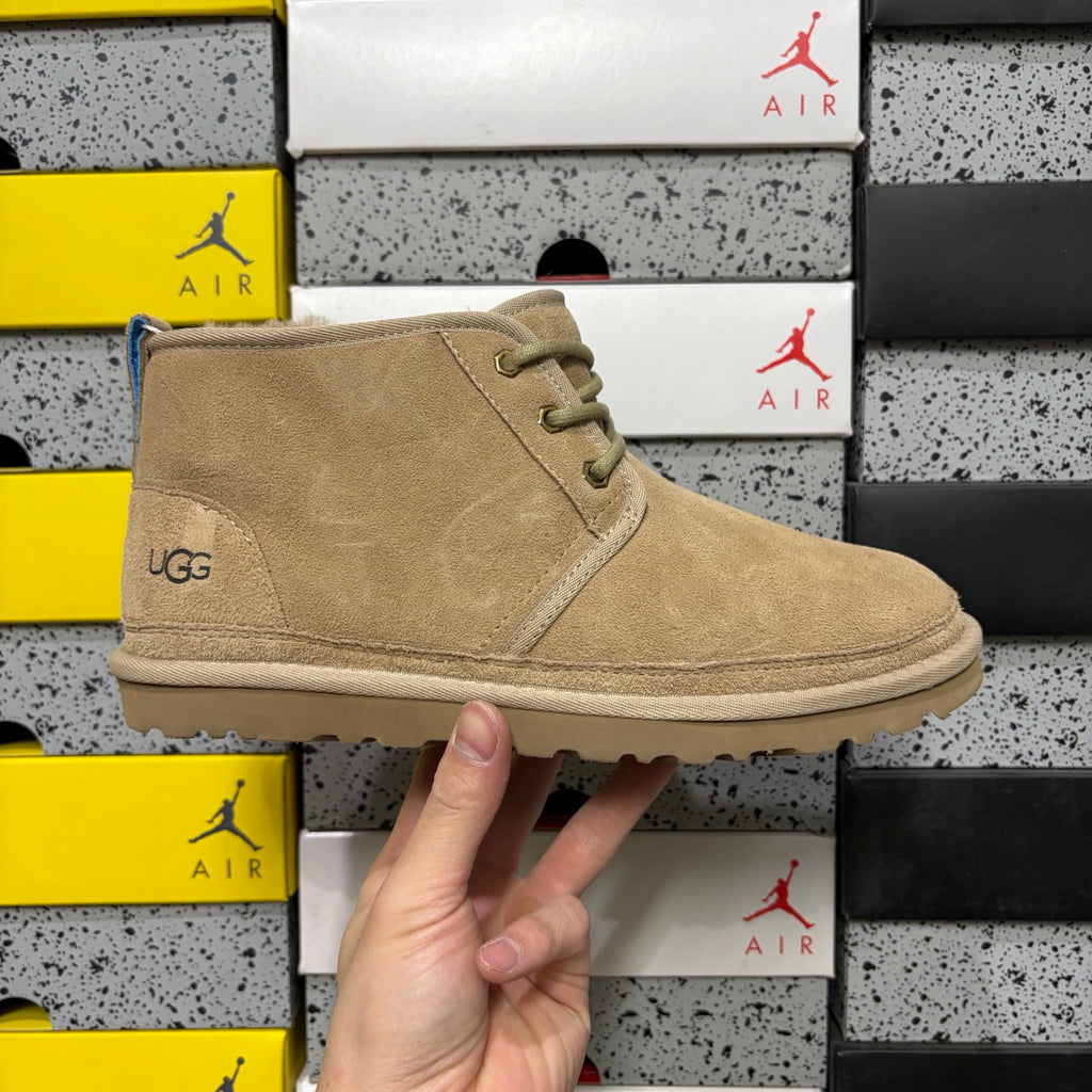 UGG Neumel Chukka Boot – Sand