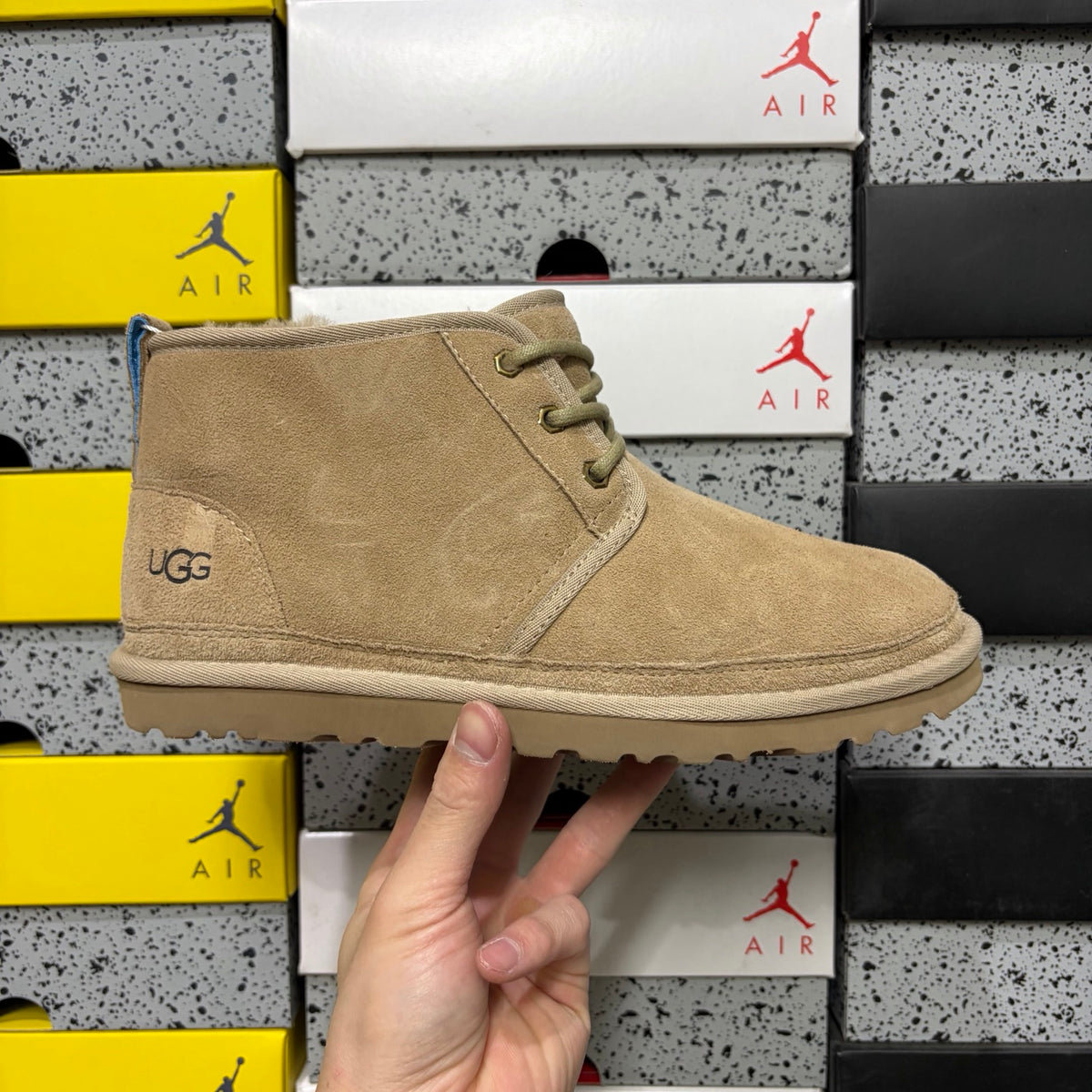 UGG Neumel Chukka Boot – Sand