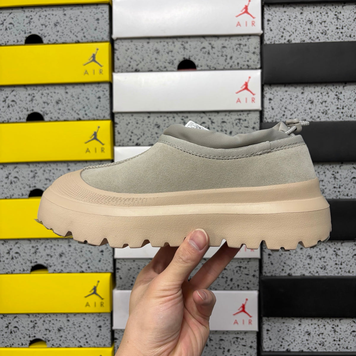 UGG Tasman Weather Hybrid – Grey & Cream
