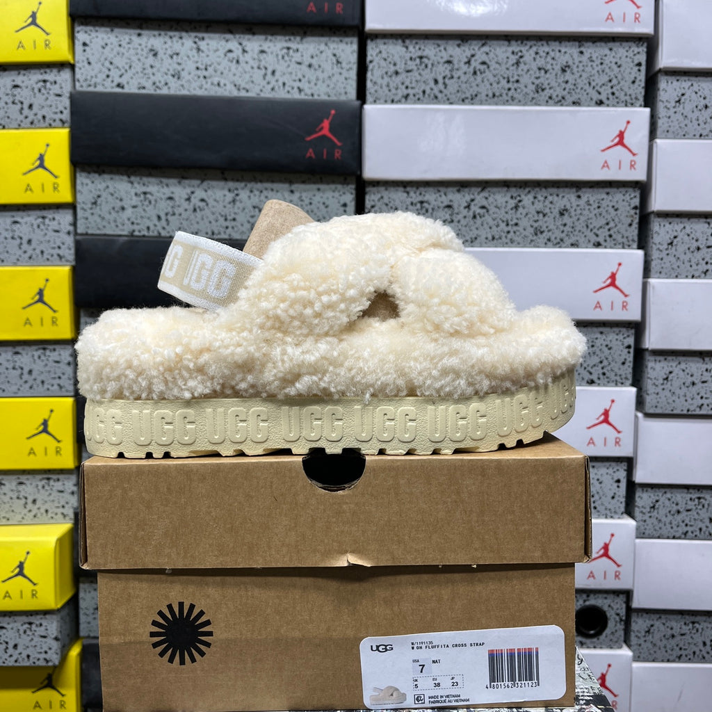 UGG Maxi Curly Slide – Cream