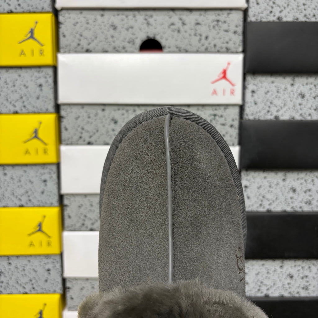 UGG Fluffy Platform Slide – Grey