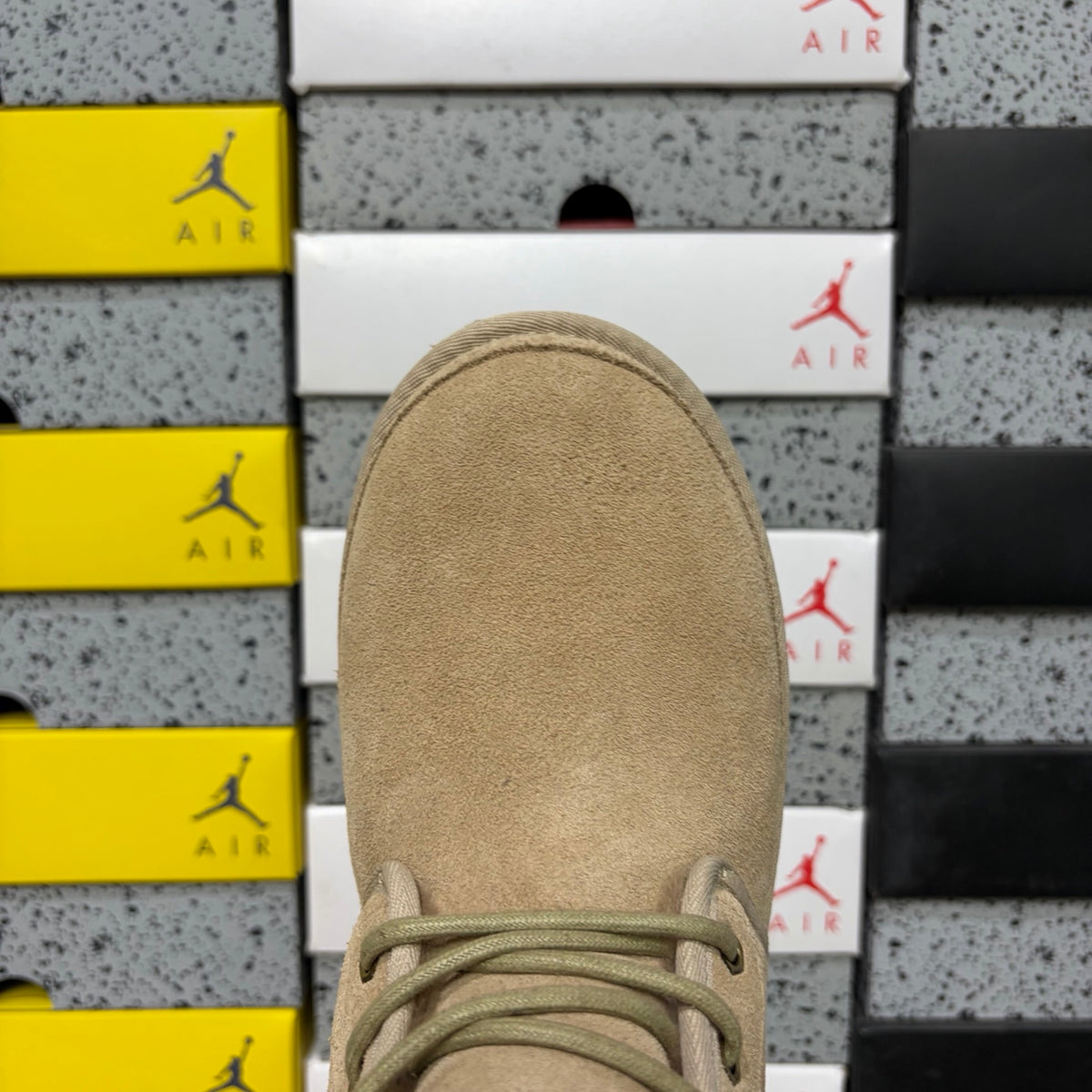 UGG Neumel Chukka Boot – Sand