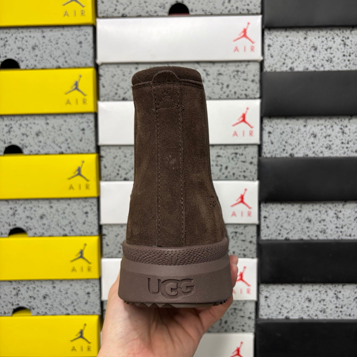UGG Chelsea Boot – Chocolate