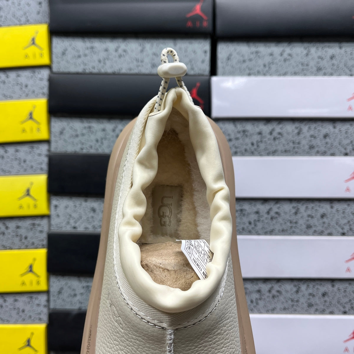 UGG Tasman Platform Mule – Cream Leather
