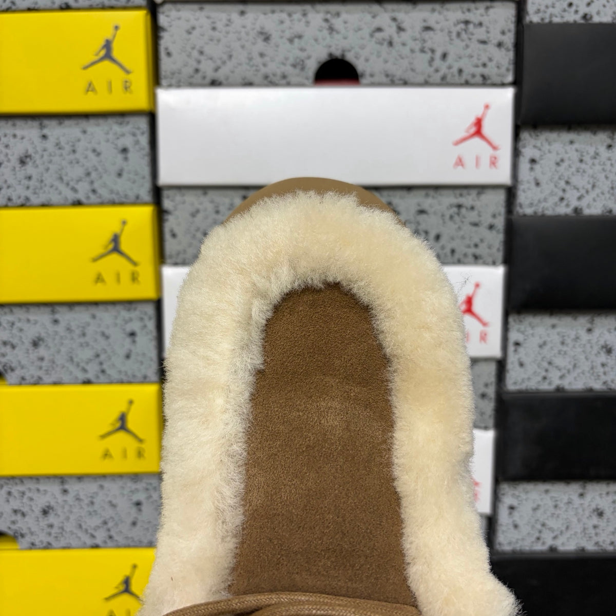 UGG Esmi Short Boot – Chestnut