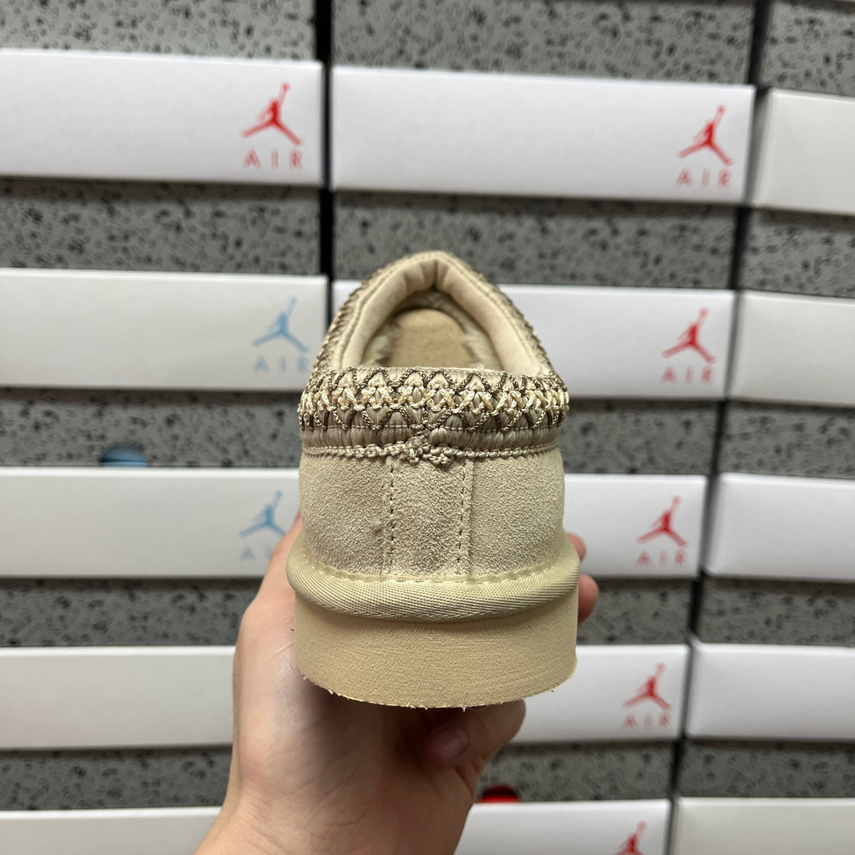 UGG Tasman Slipper – Butter Cream