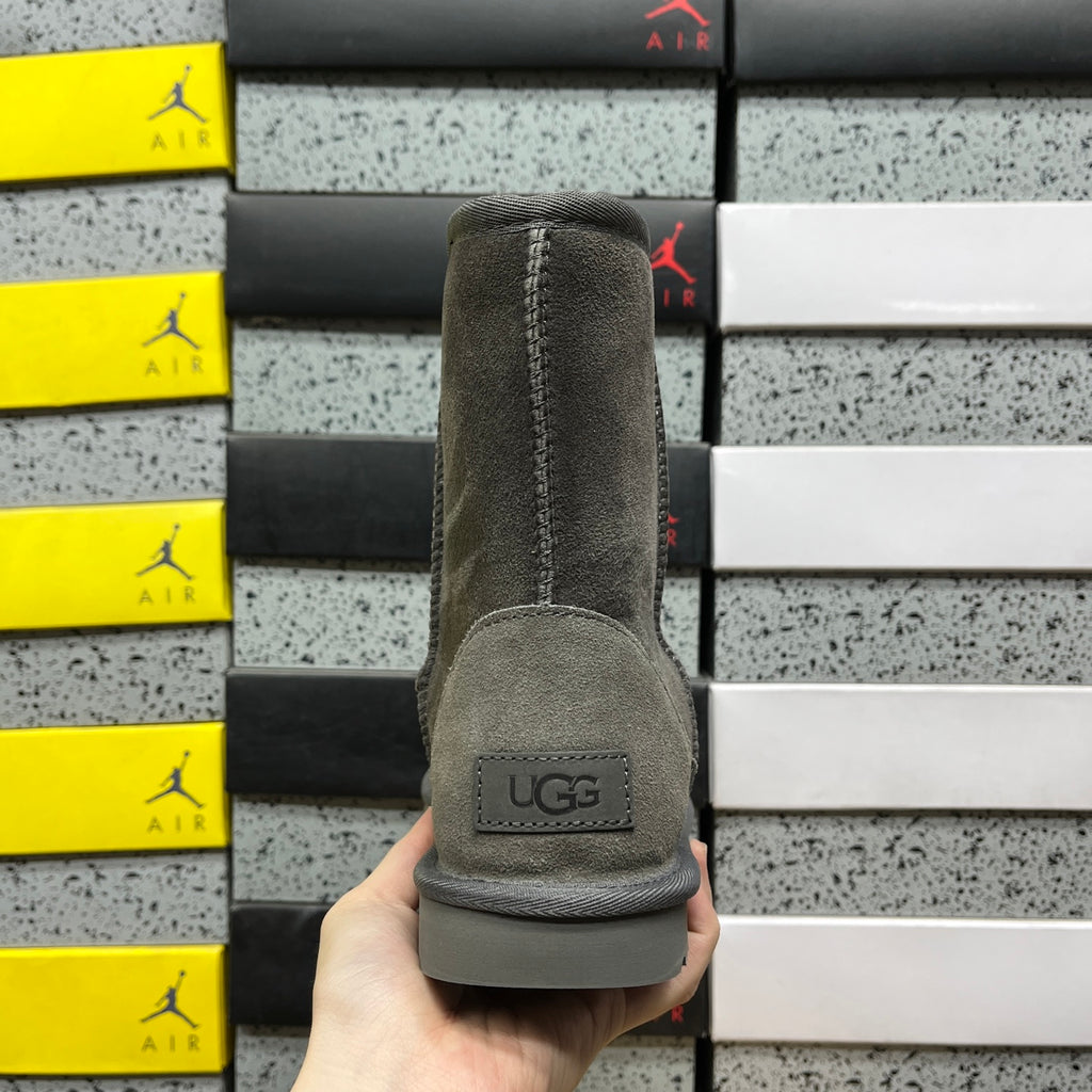 UGG Classic Short Boot – Charcoal Grey