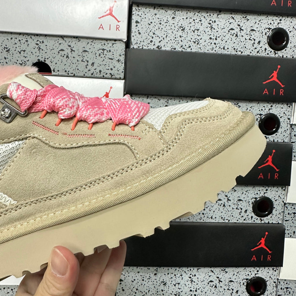 UGG Lowmel Sneaker – Sand & Pink