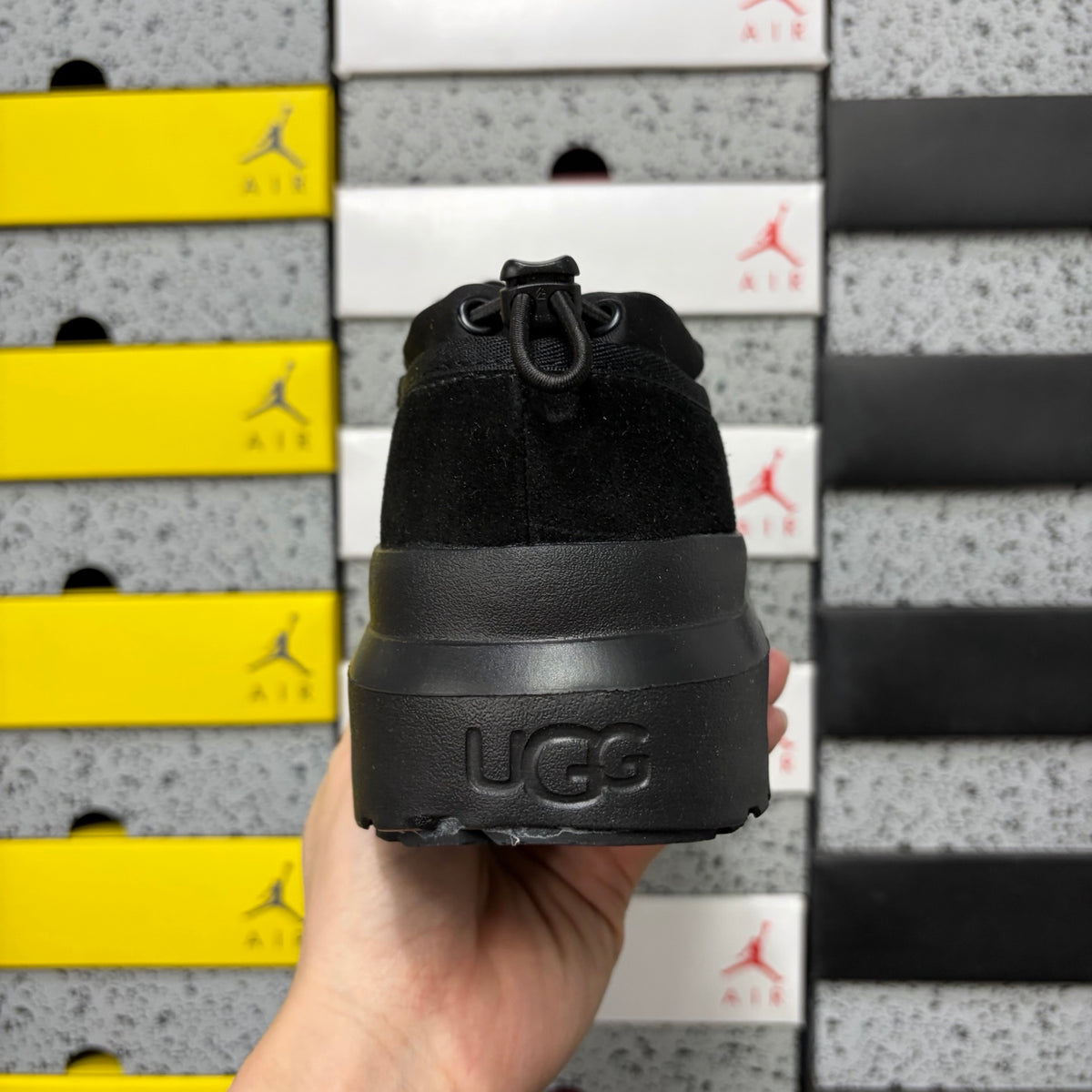 UGG Tasman Weather Hybrid – Black