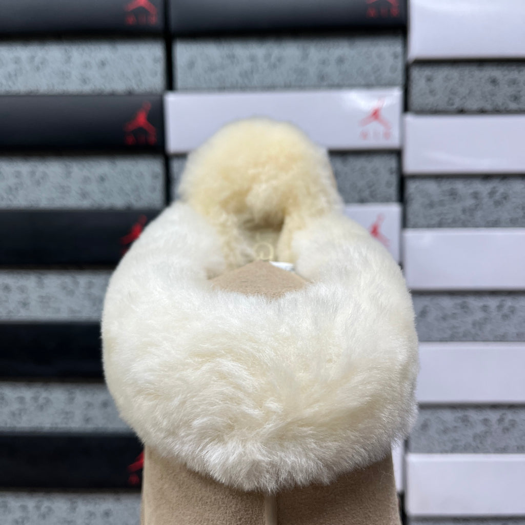 UGG Tasman Slipper – Wheat