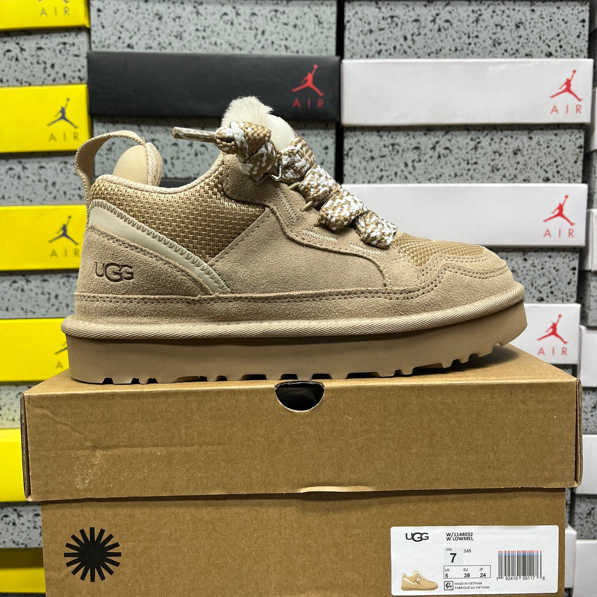 UGG Lowmel Lace-Up Sneaker – Sand