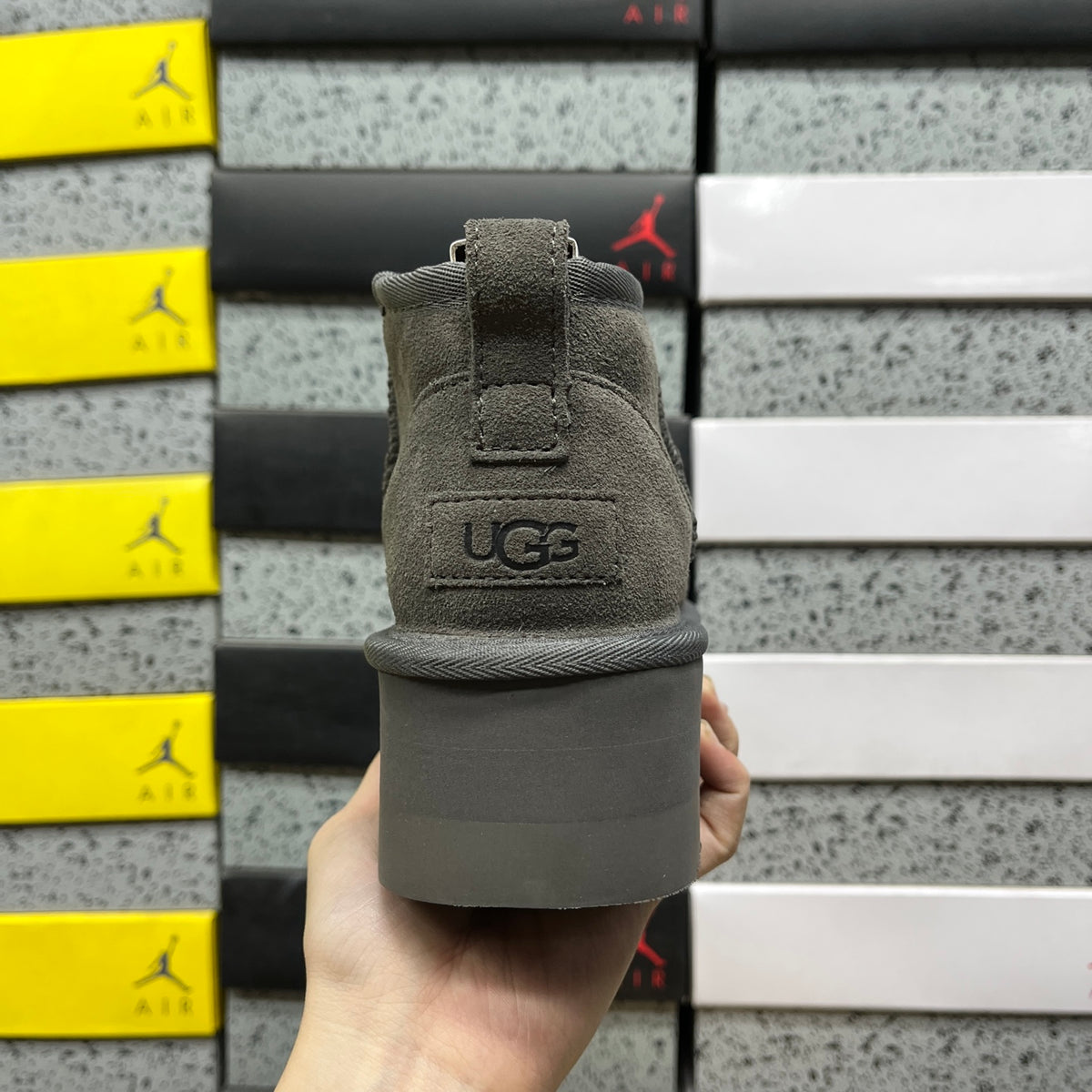 UGG Classic Ultra Mini Platform Boot – Charcoal