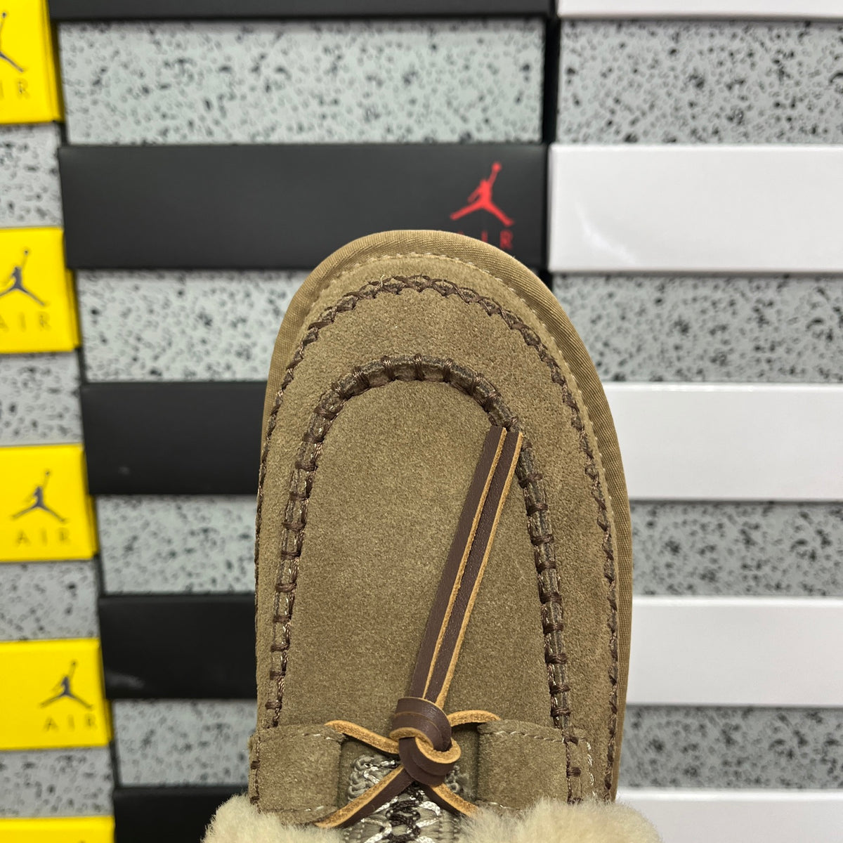 UGG Alpine Short Boot – Walnut