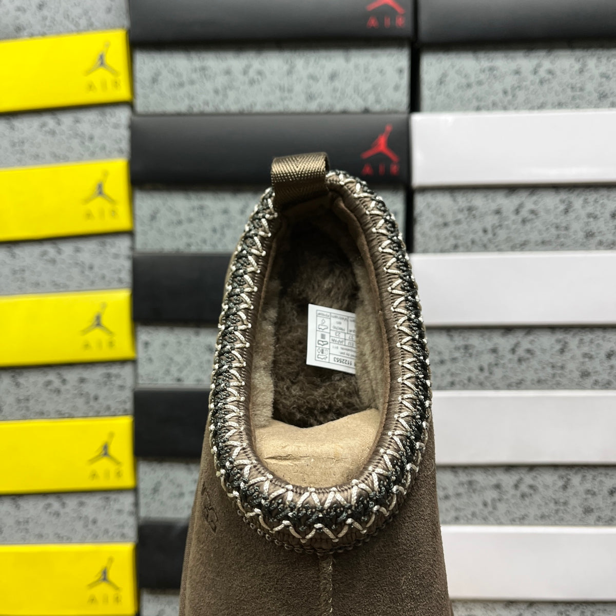 UGG Tazz II Platform Slipper – Olive