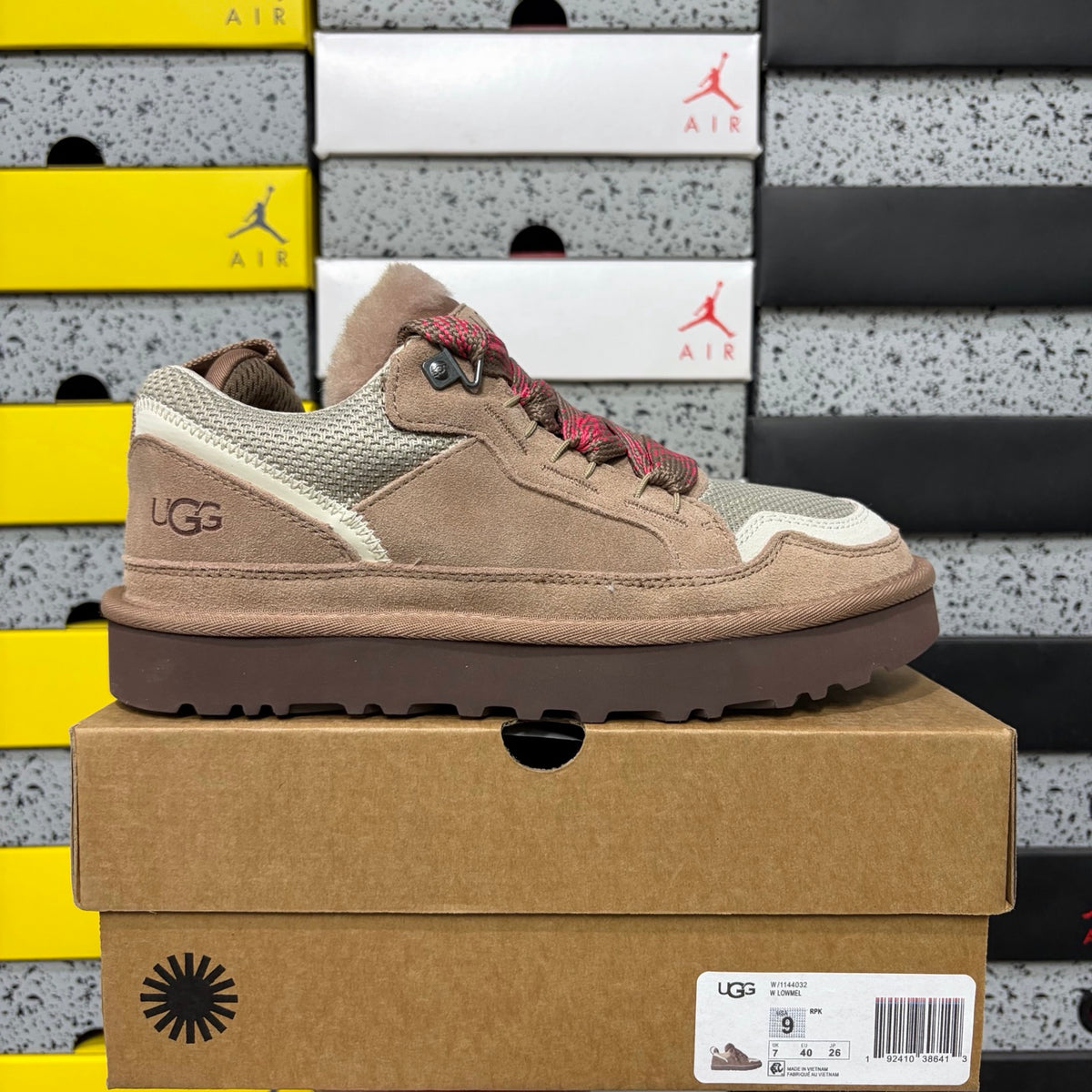UGG Lowmel Sneaker – Sand & Rose Pink