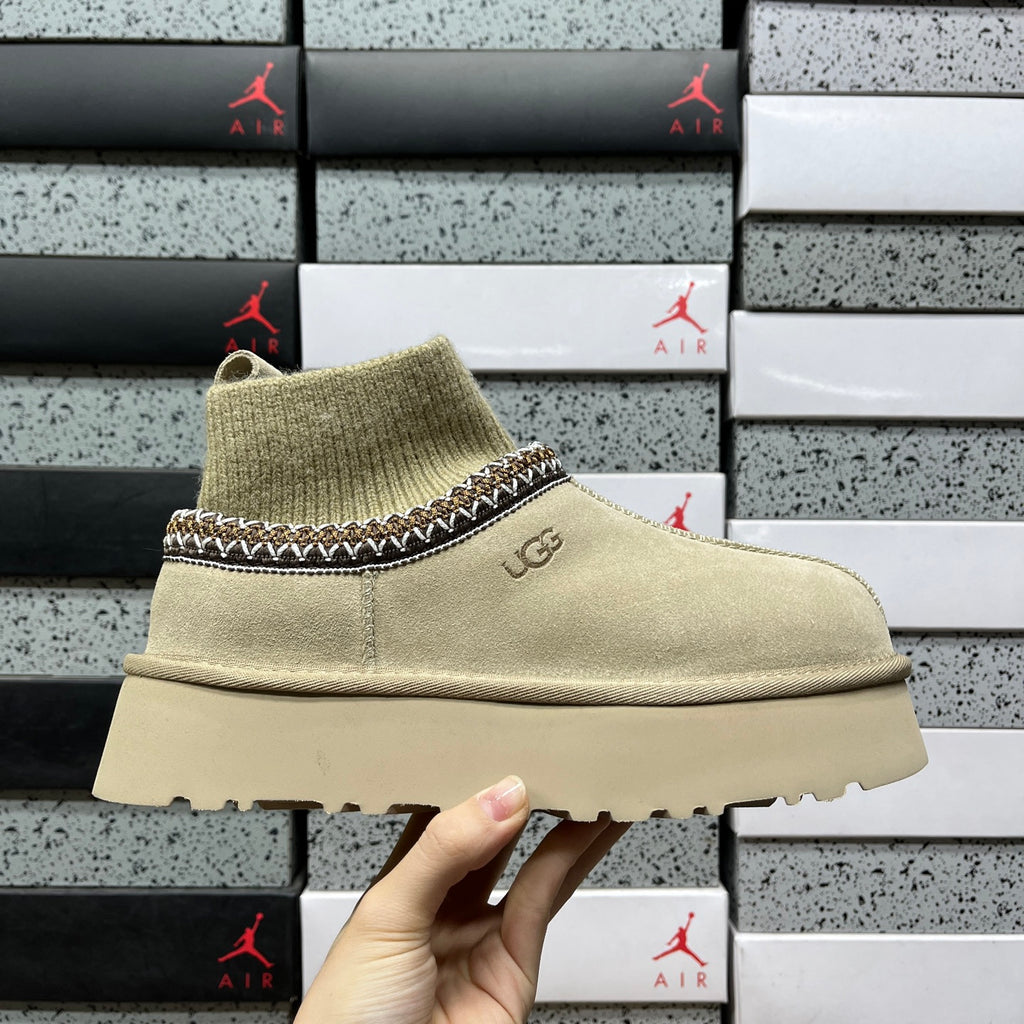 UGG Goldenstar Platform Slipper – Natural