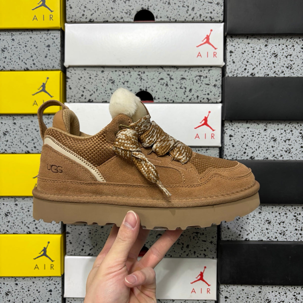 UGG Lowmel Sneaker – Chestnut