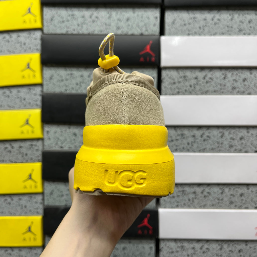 UGG Tasman Platform Mule – Sand & Yellow