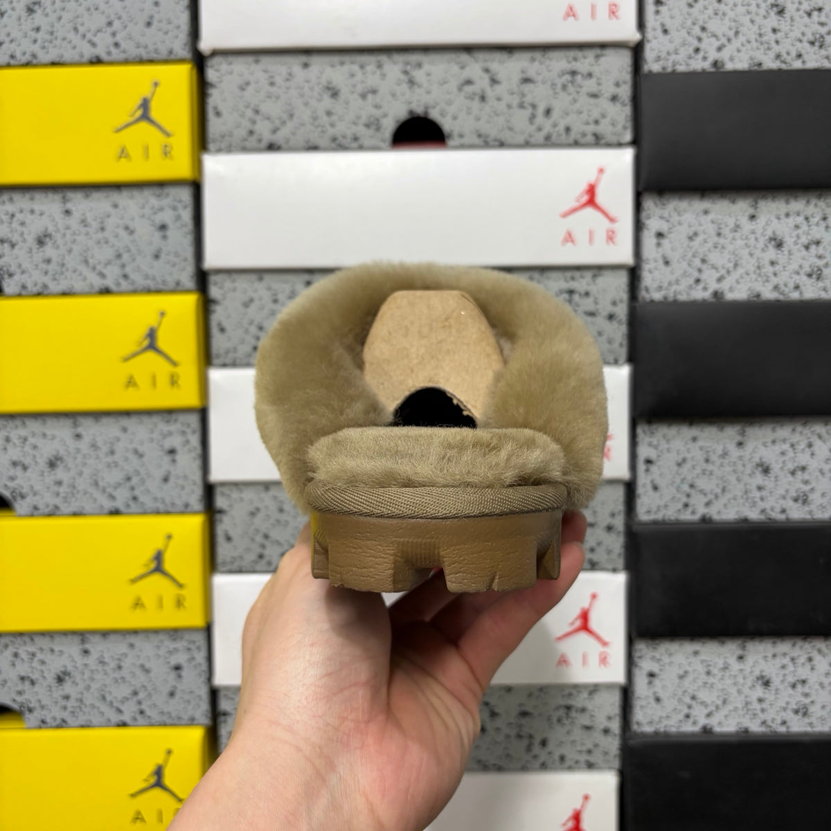 UGG Scuffette Slipper – Camel Fawn