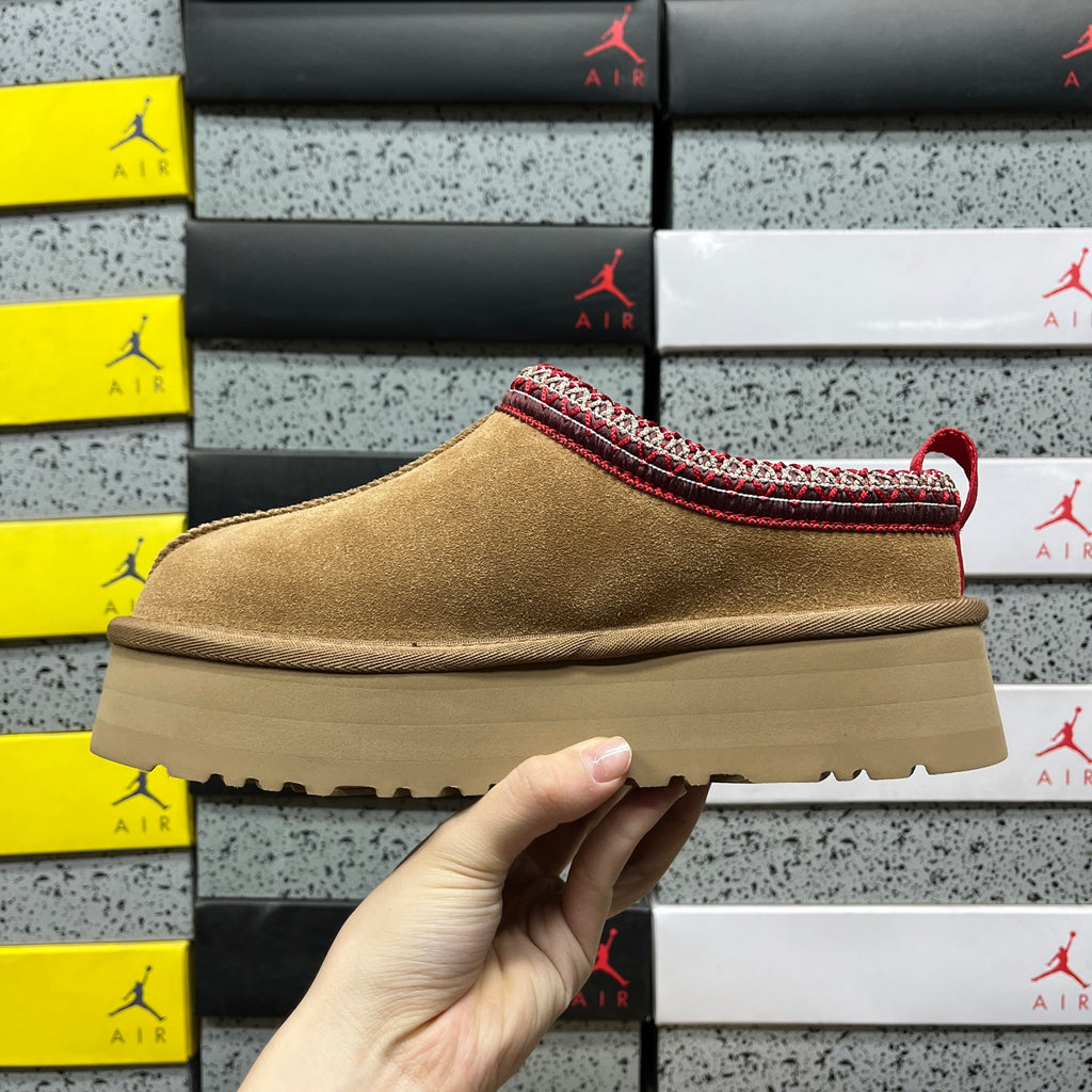 UGG Tazz II Platform Slipper – Chestnut