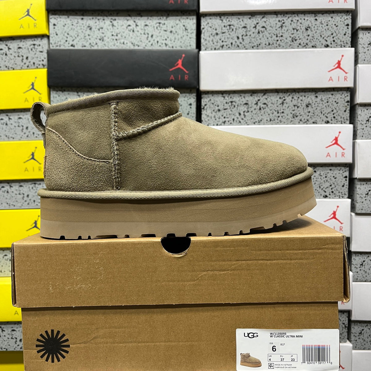 UGG Classic Ultra Mini Platform Boot – Antelope