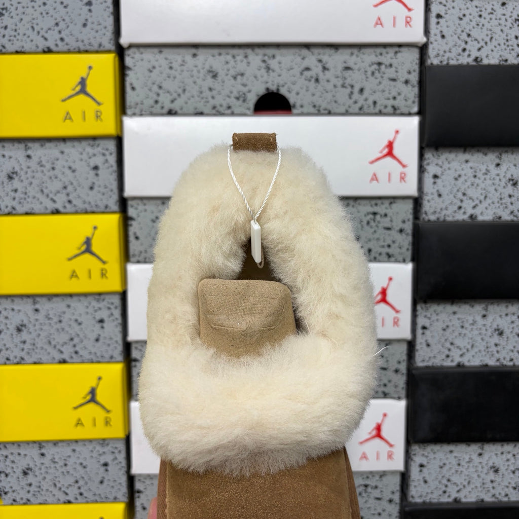 UGG Kallen Lace Platform Boot – Chestnut