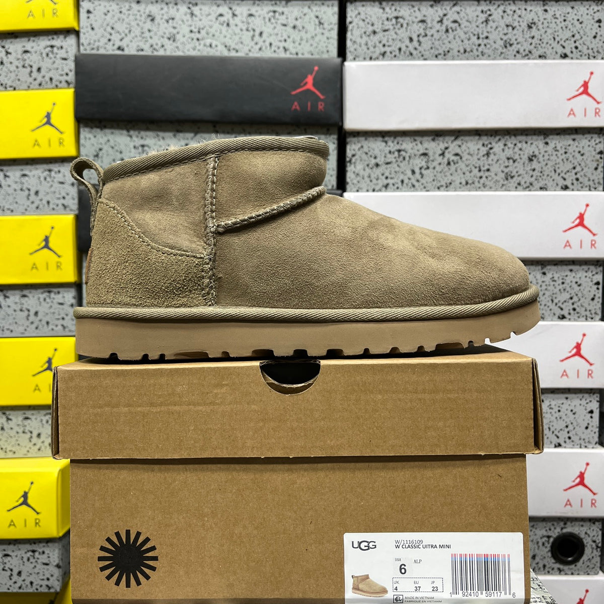 UGG Classic Ultra Mini Boot – Sand