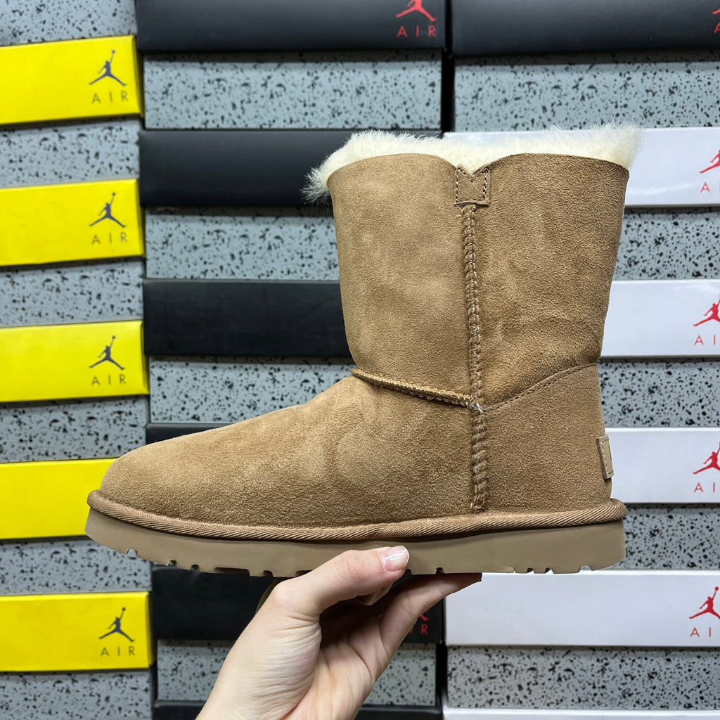 UGG Classic Short II Boot – Chestnut