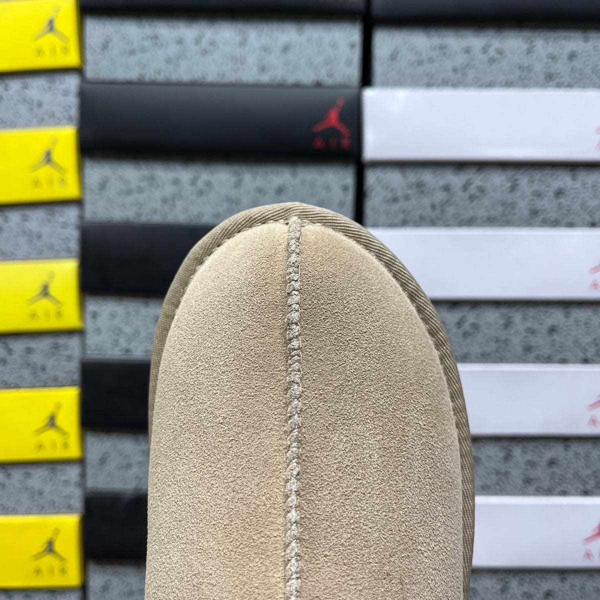 UGG Tazz Platform Slip-On – Sand