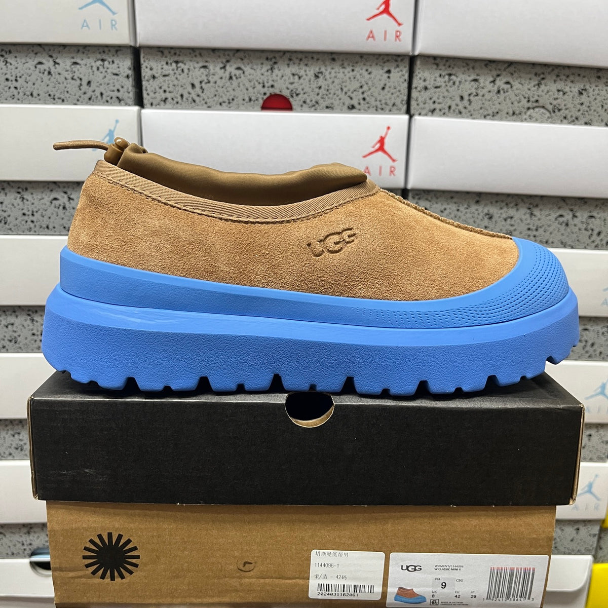 UGG Tasman Weather Hybrid – Wheat & Blue