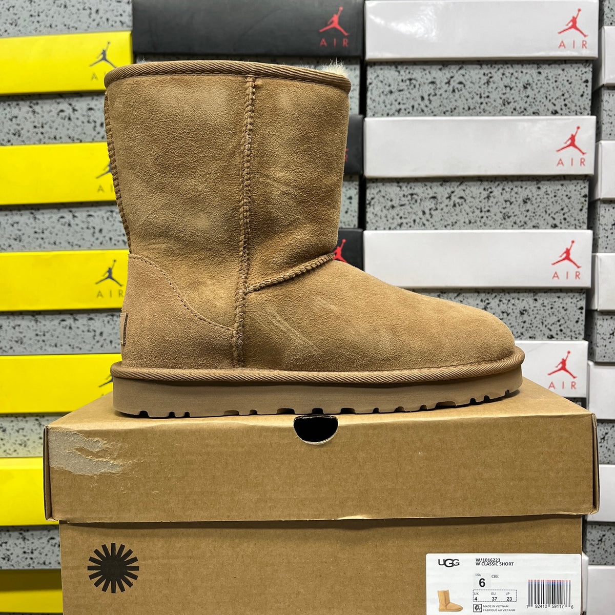 UGG Classic Short II Boot – Chestnut
