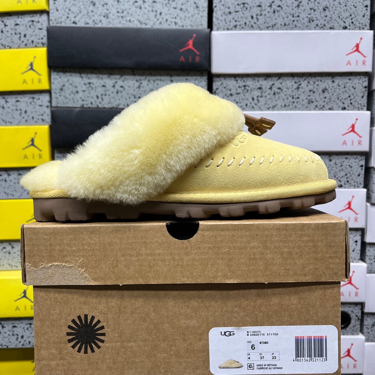UGG Funkette Shearling Clog – Butter Yellow