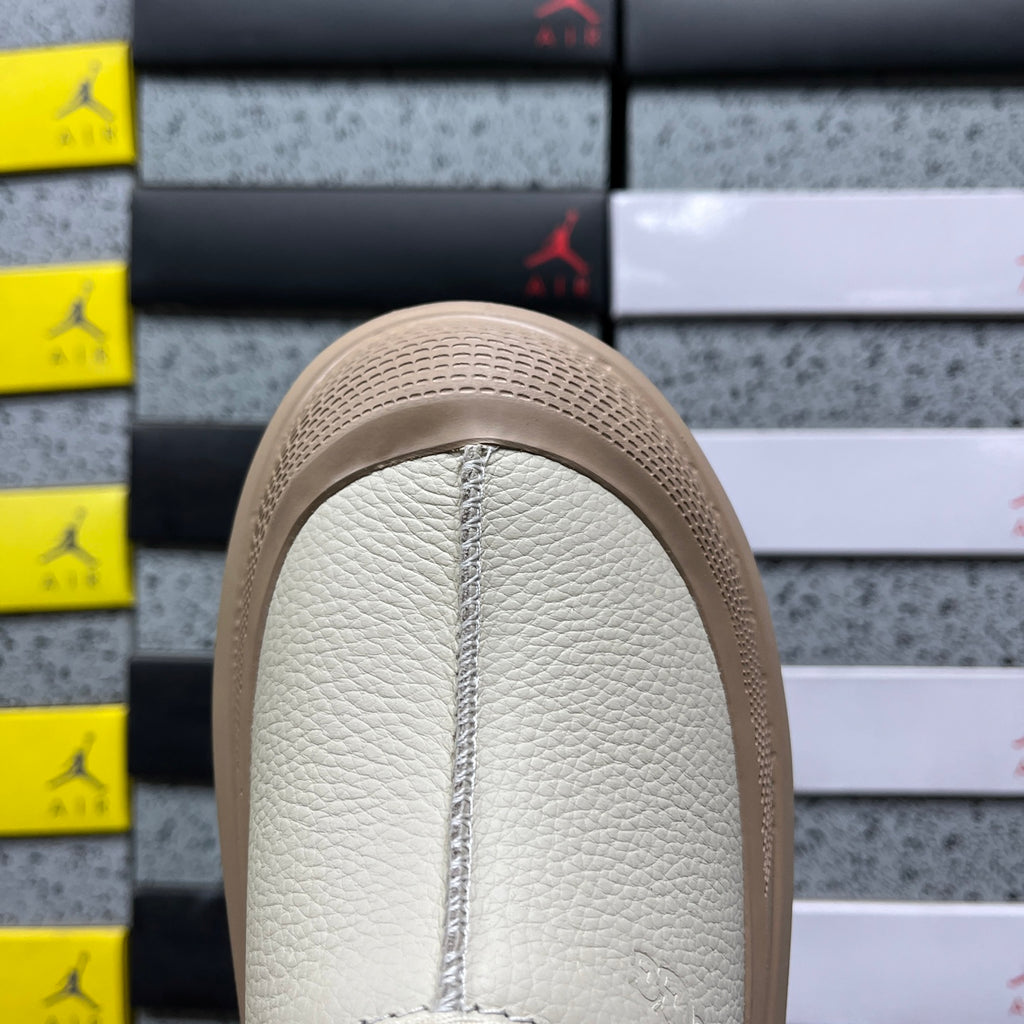 UGG Tasman Platform Mule – Cream Leather