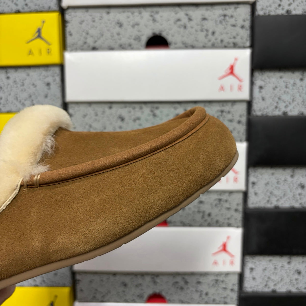 UGG Ansley Slipper – Chestnut
