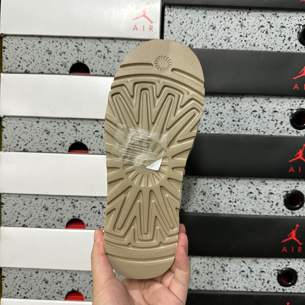 UGG Lowmel Sneaker – Sand & Pink