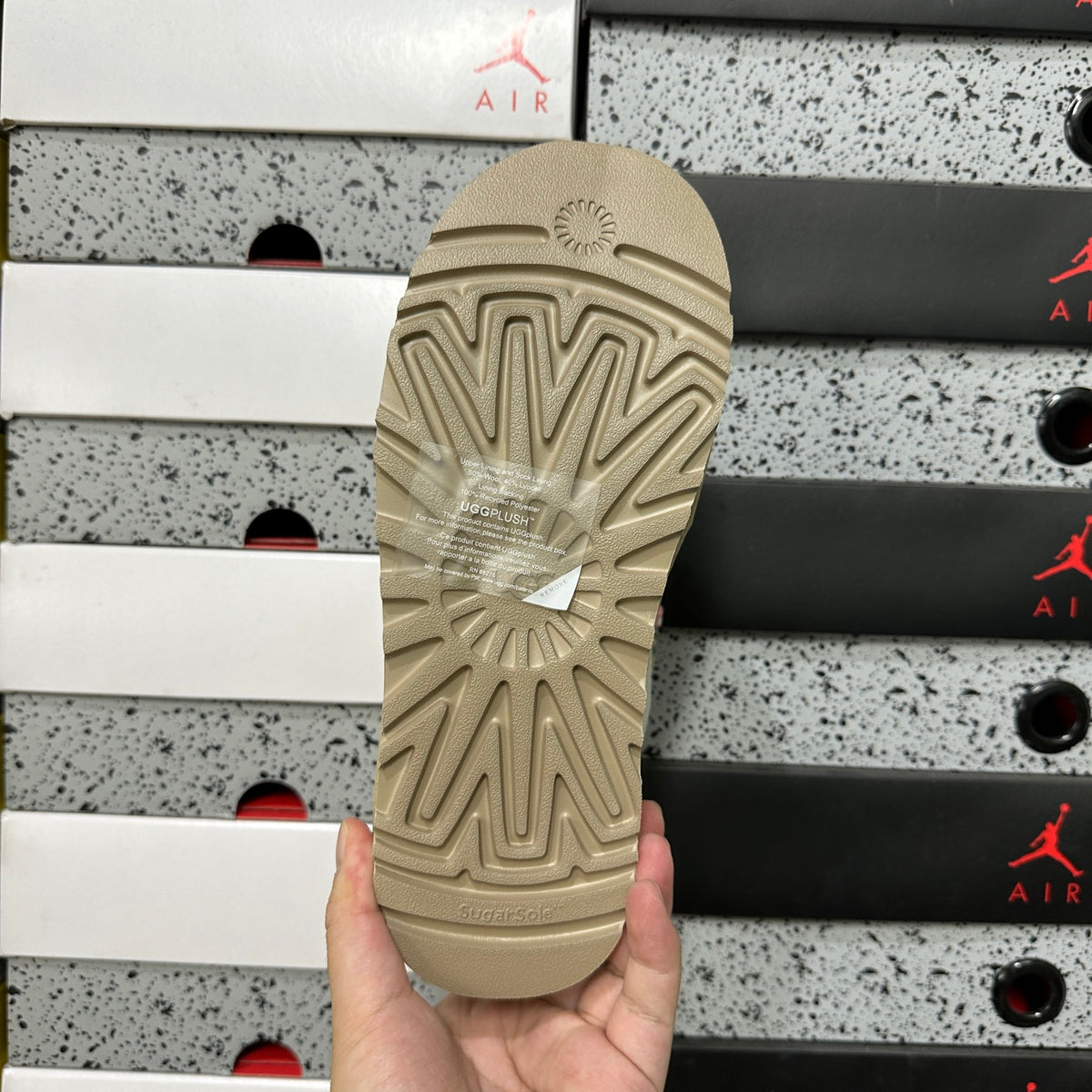 UGG Lowmel Sneaker – Sand & Pink